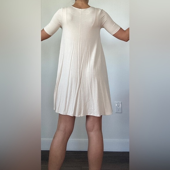 FOREVER21 Ivory dress, Size S - Picture 5 of 9